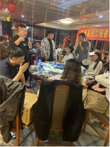 公司5周年庆典晚宴简报(图11) 公司5周年庆典晚宴简报(图11)